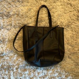 Banana republic tote - used but no visible wear on outside!